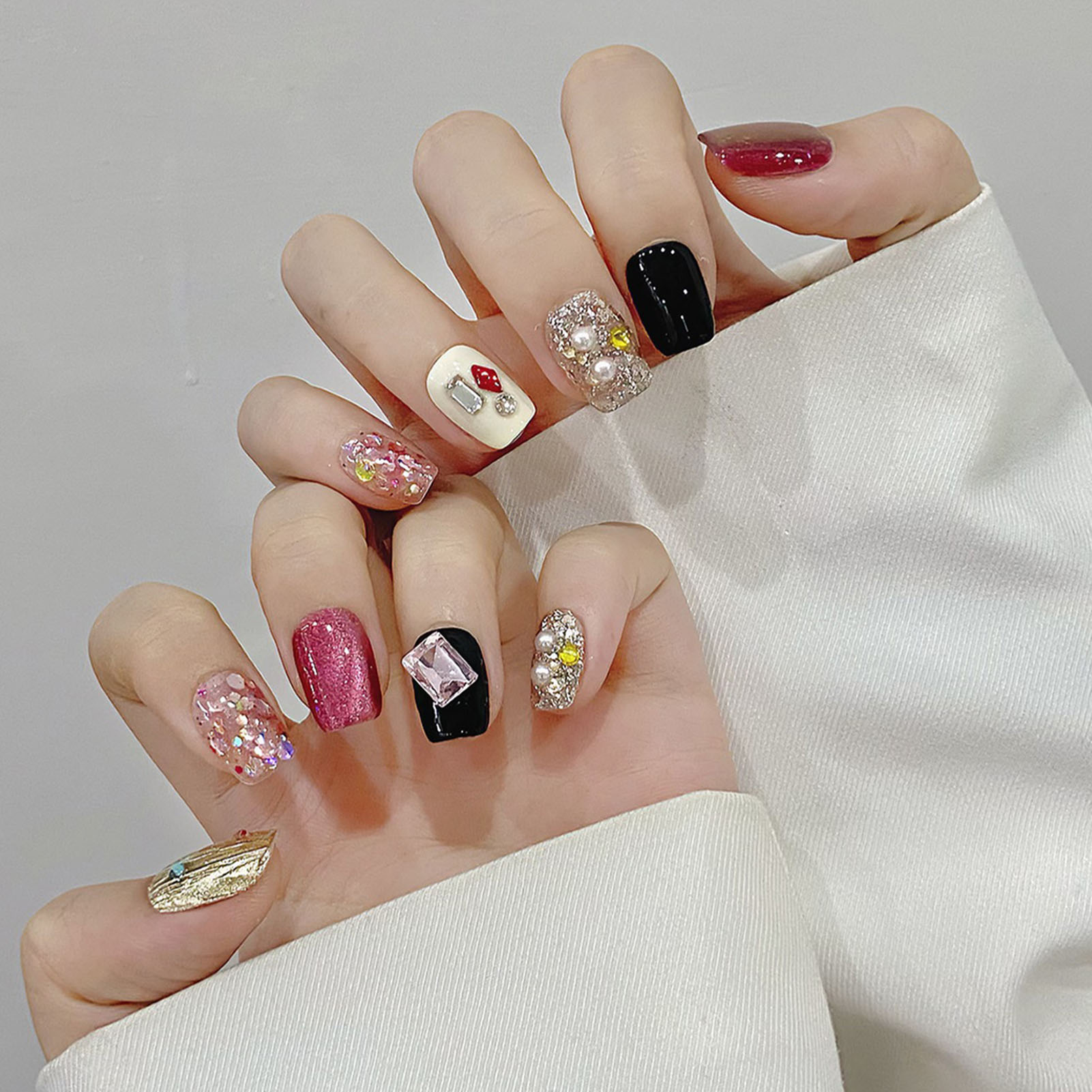 Faux yeux de chat brillants à  - Nail Art Glitter avis et prix