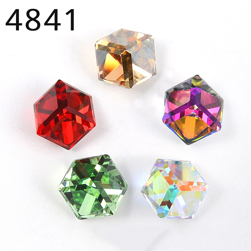 (1 pièce) 4841 Cube fantaisie  - Nail Art Quirky avis et prix