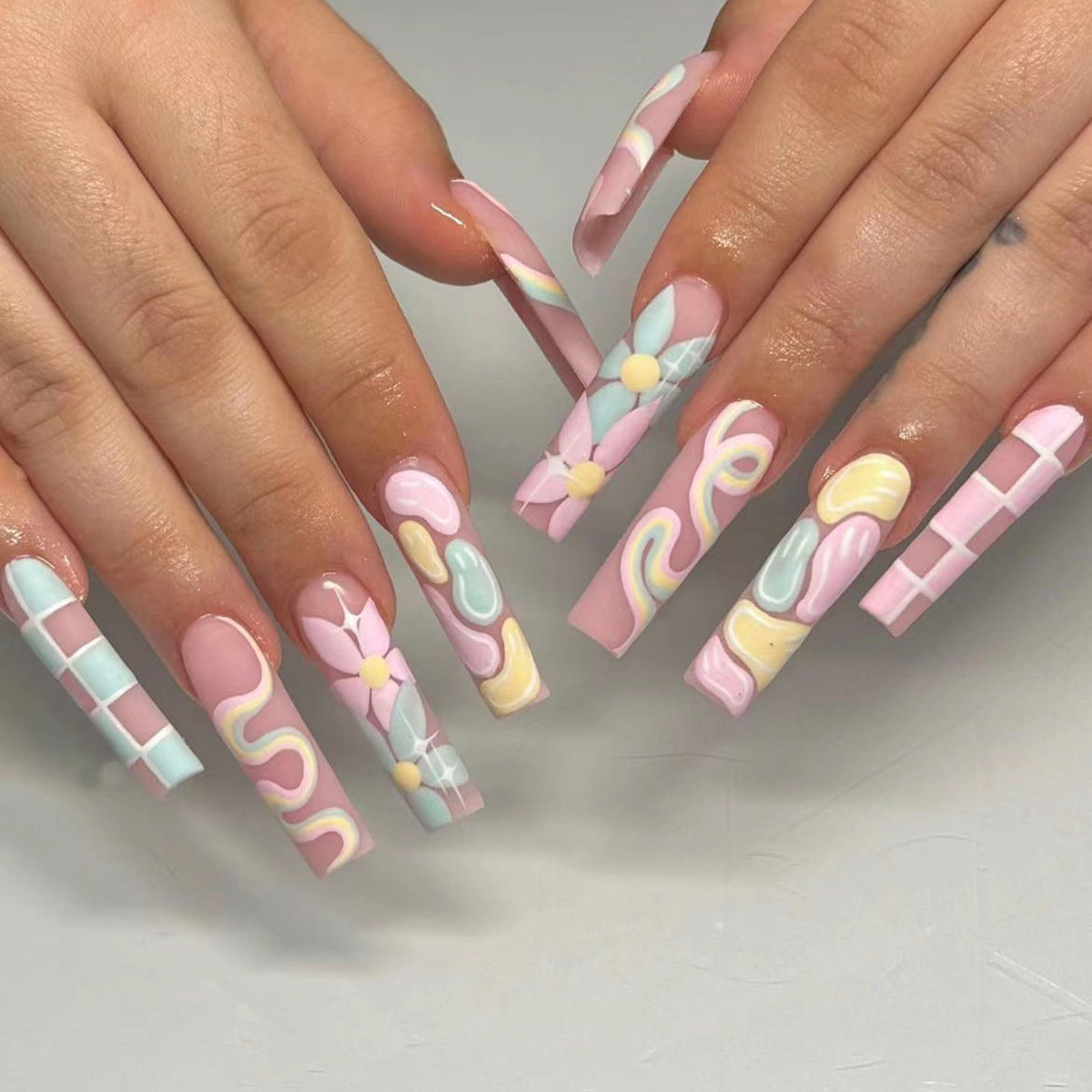 24 pièces noir français faux o - Nail Art Quirky avis et prix